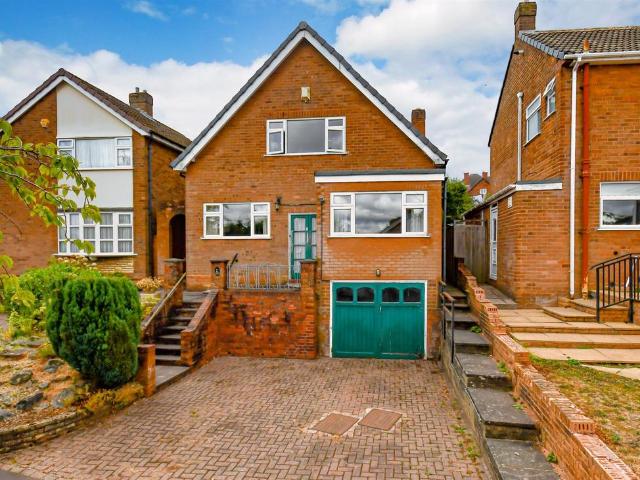House for sale in Goldthorn Hill, West Midlands