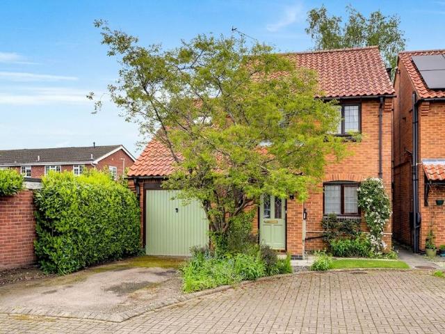 House for sale in Barton In Fabis, East Midlands