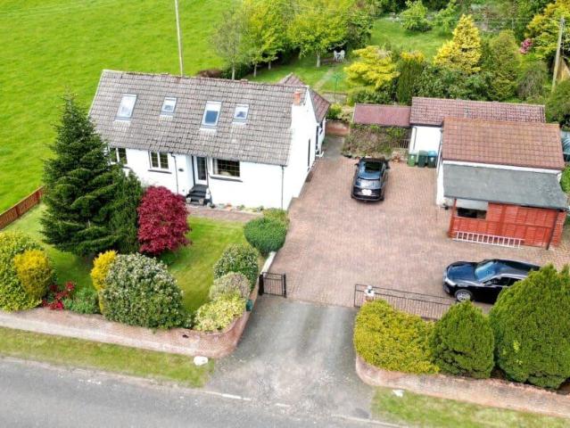 House for sale in Scotlandwell, Scotland