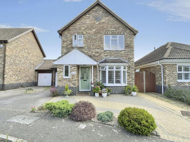 House for sale in Frinton and Walton, Dale Hill