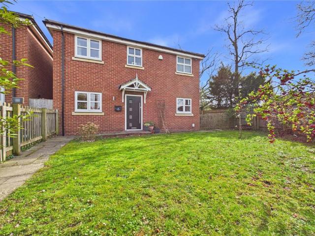 House for sale in Burghfield Common, West Berkshire