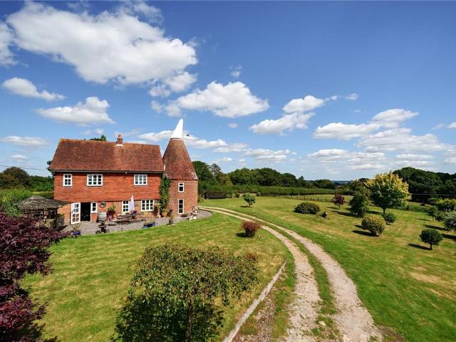 House for sale in Heathlands, East Sussex