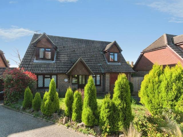 House for sale in Pebsham, Heathlands