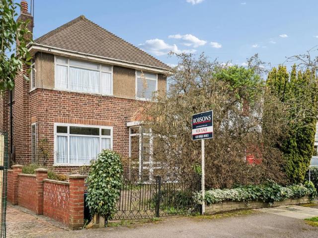 House for sale in Pinner, Greater London