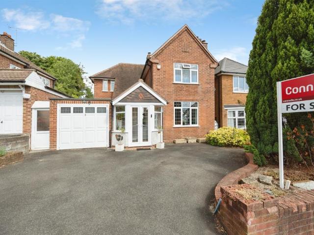 House for sale in Dixons Green, West Midlands
