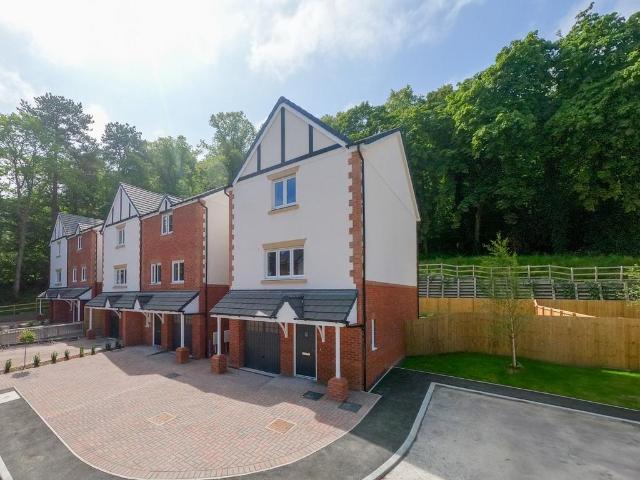 House for sale in Colwyn Bay, Wales