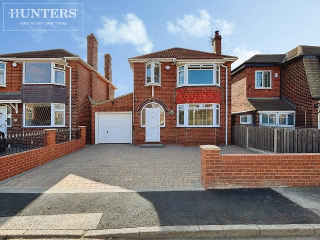 House for sale in Royston, South Yorkshire
