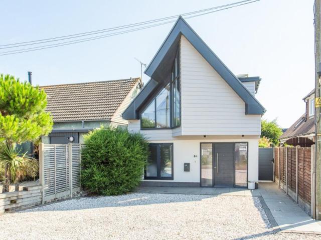 House for sale in Mariner's View, The Bridge