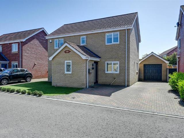 House for sale in Stokesby, Norfolk