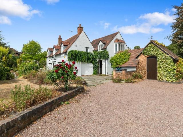 House for sale in Alderminster, Warwickshire