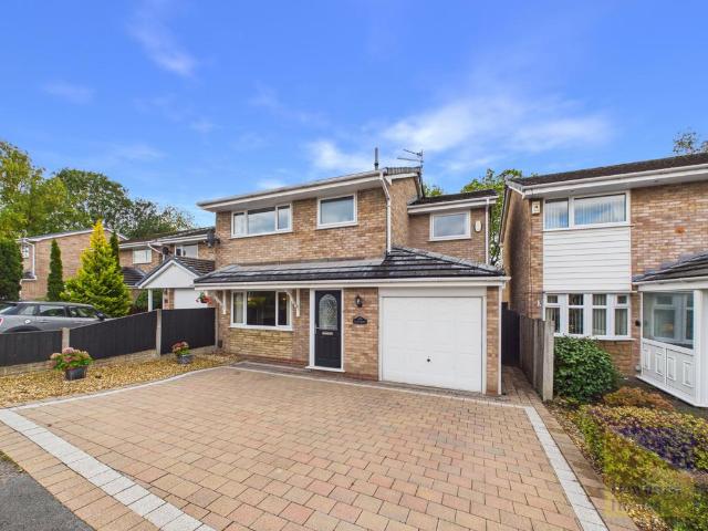 House for sale in Middleforth, South Ribble