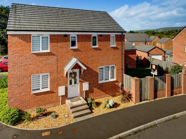 House for sale in Llanharan, Brynna