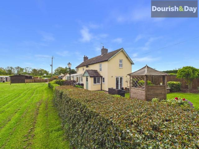 House for sale in Baswich, Staffordshire