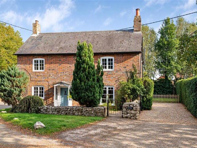 House for sale in East Kennett
