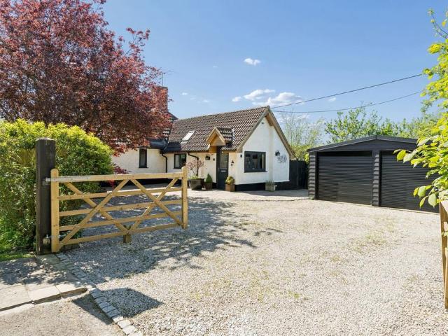 House for sale in Croxton, South Cambridgeshire
