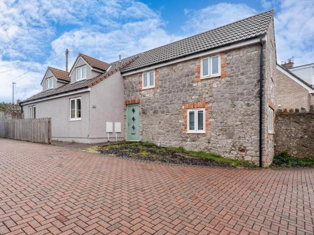 House for sale in Worle, Weston-super-mare