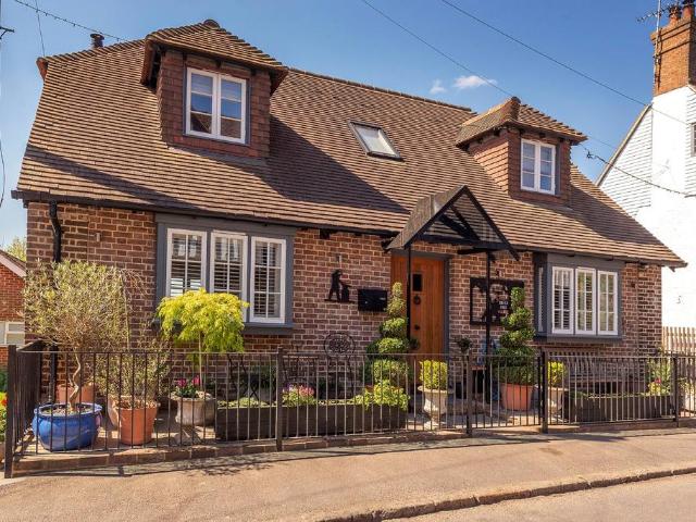 House for sale in Sandown Park, Kent