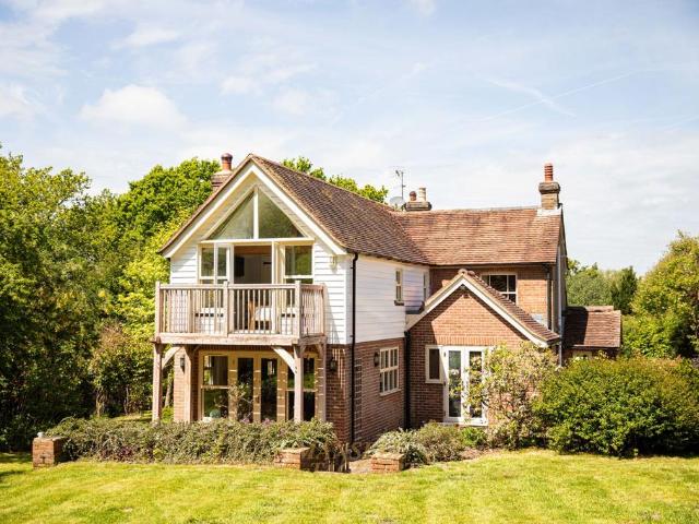 House for sale in Chuck Hatch, Cross In Hand