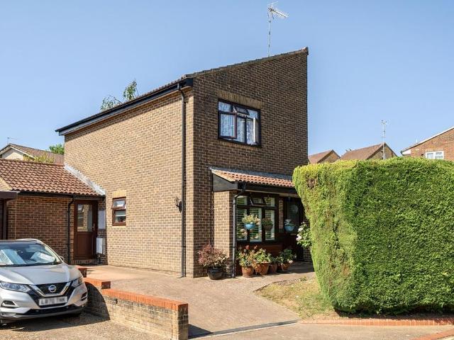 House for sale in Red Hill, Surrey