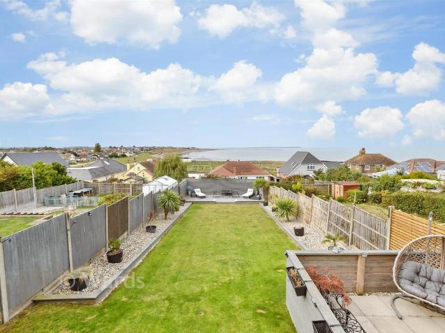 House for sale in Hampton, The Bridge