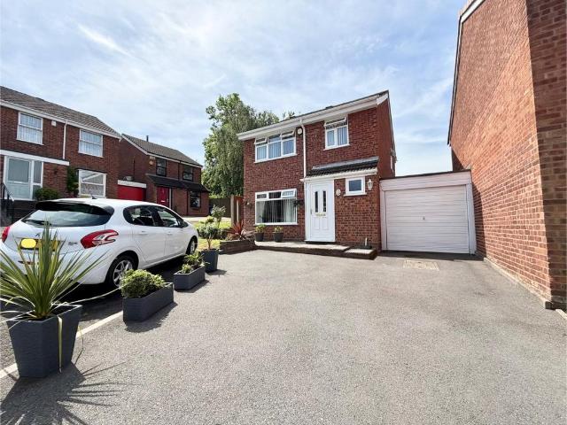 House for sale in Ravenstitch, Brierley Hill