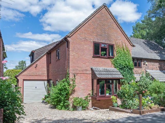 House for sale in Alderholt, East Dorset