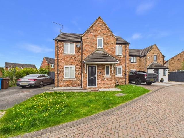 House for sale in Kingswood, Hull