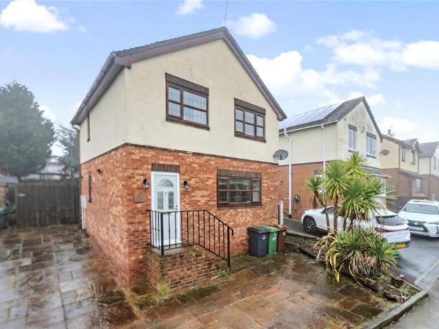 House for sale in Pudsey, West Yorkshire
