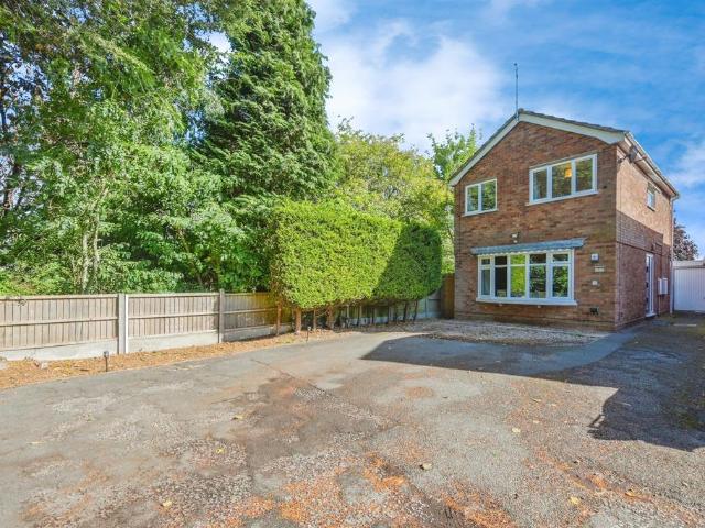 House for sale in The Heath, Beamhurst