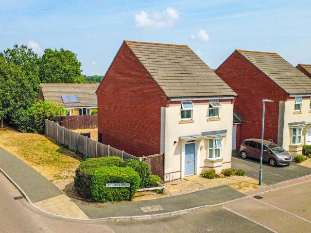 House for sale in Thurloxton, Somerset