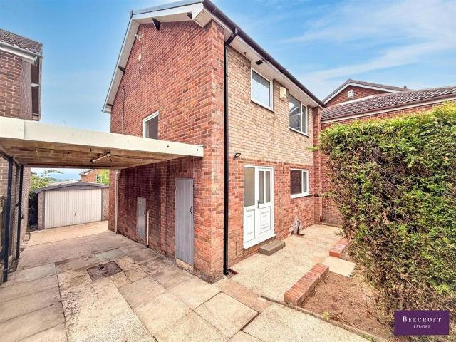 House for sale in Darfield, South Yorkshire