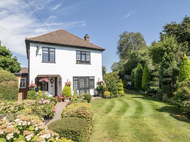 House for sale in Watford Rural, Batchworth