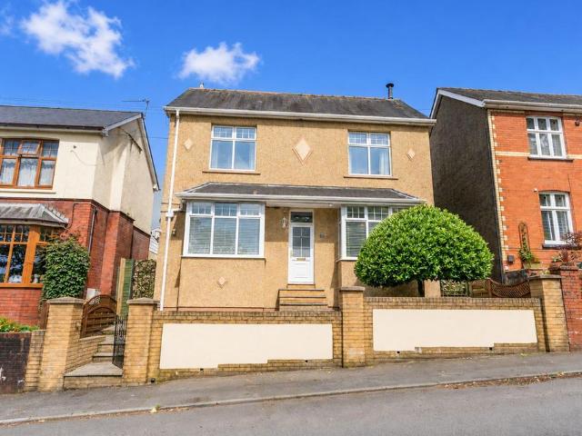 House for sale in Sebastopol, Griffithstown