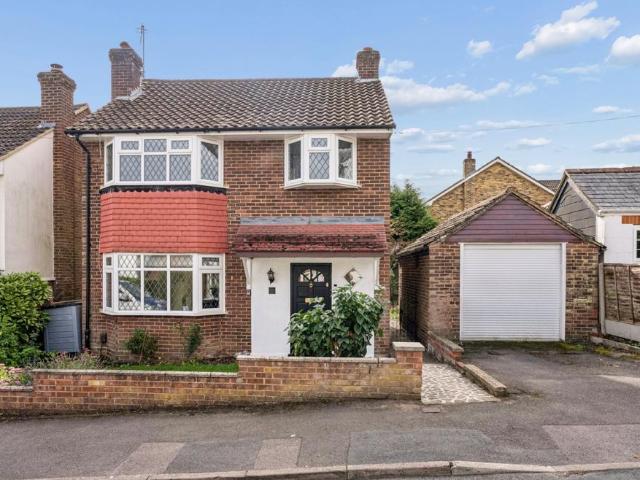 House for sale in Gravel Hill, Chalfont St. Peter