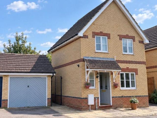 House for sale in Bovingdon, Dacorum
