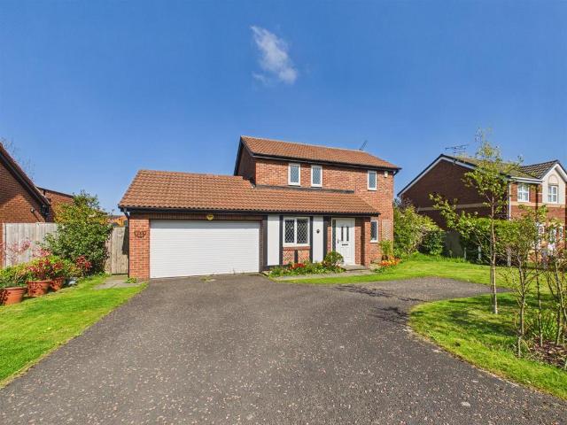 House for sale in New York, North Tyneside
