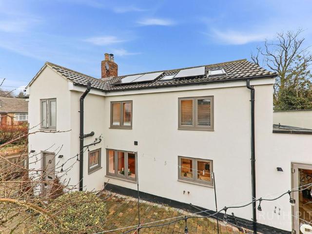 House for sale in West Yorkshire