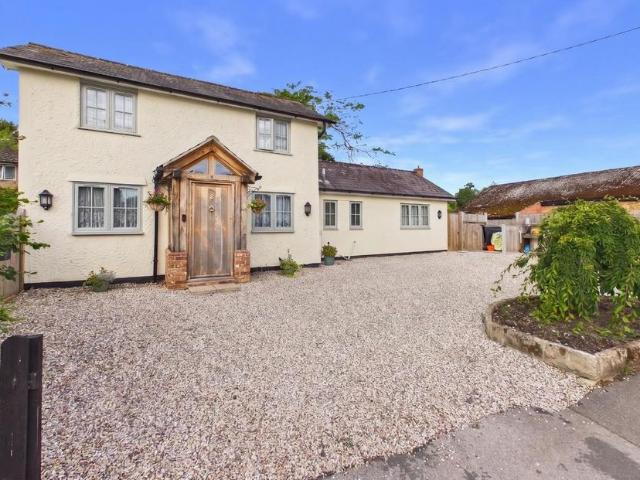 House for sale in White Colne, Chipping Hill