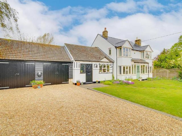 House for sale in Wyton, Huntingdon