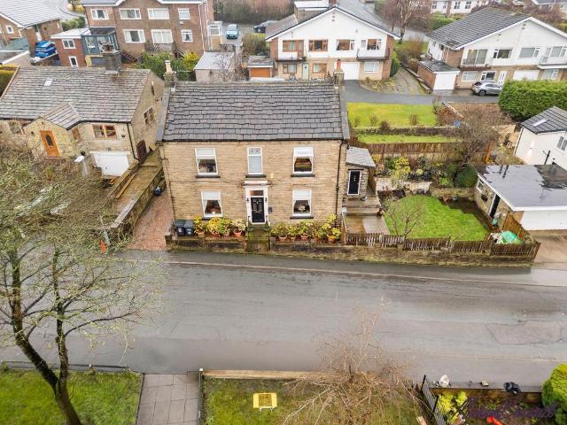 House for sale in Shelf, West Yorkshire