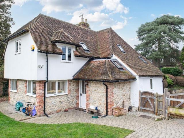 House for sale in Midway, Kent