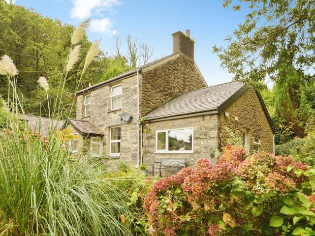 House for sale in Prenteg, Wales