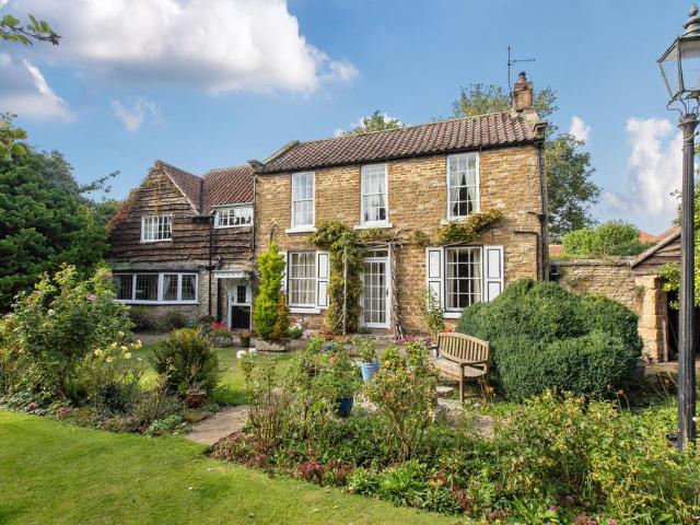 House for sale in West Ayton