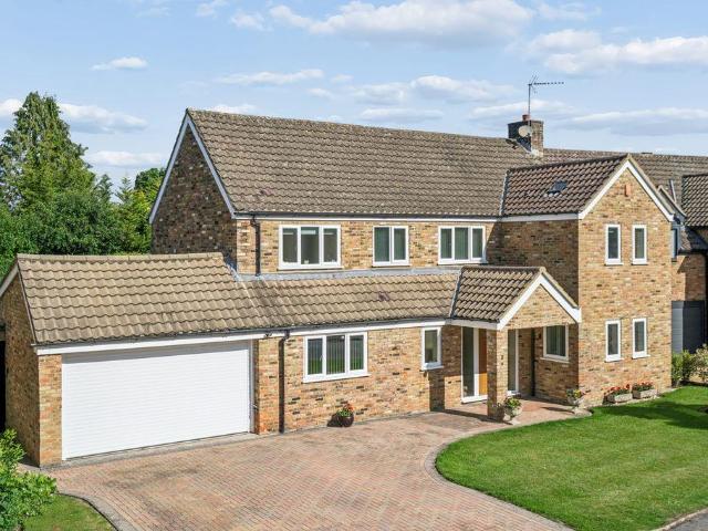 House for sale in Farnham Common, Buckinghamshire