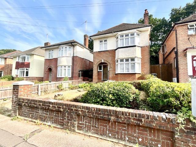 House for sale in Queens Park, Bournemouth