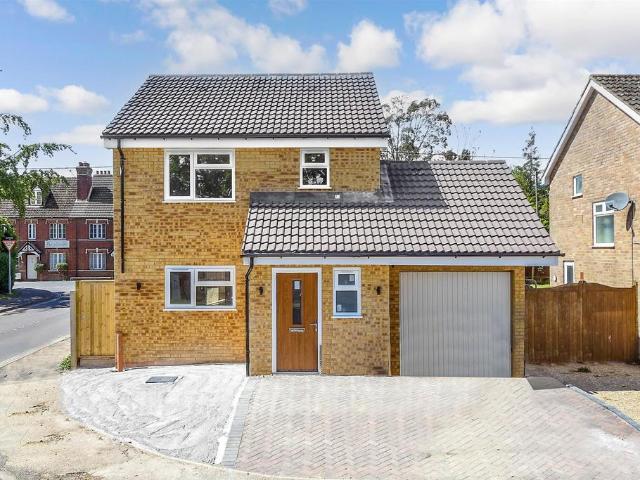 House for sale in Horsham, West Sussex