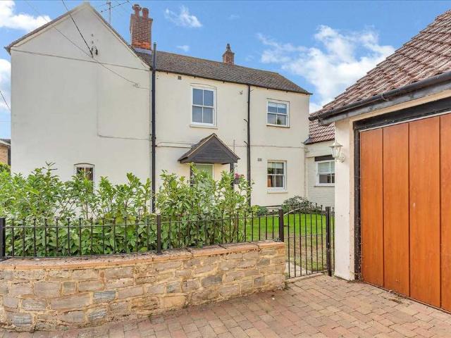 House for sale in Harrold