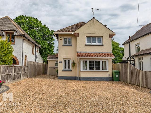 House for sale in Bearwood, Poole