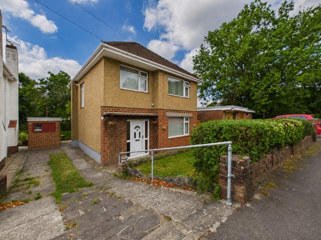 House for sale in Blaenhonddan, Bryncoch