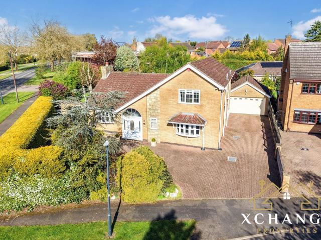 House for sale in Whitestone, Camp Hill